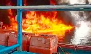 Kebakaran Hebat menimpa Kapal-kapal Nelayan Di Pelabuhan Perikanan Pantai ( PPP ) Pelabuhan Kota Tegal_2