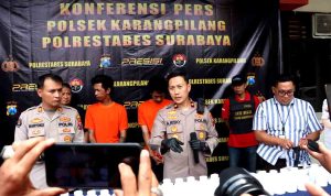 Polisi Berhasil Amankan Dua Kurir Narkoba Di Surabaya, Ribuan Butir Pil Koplo Disita