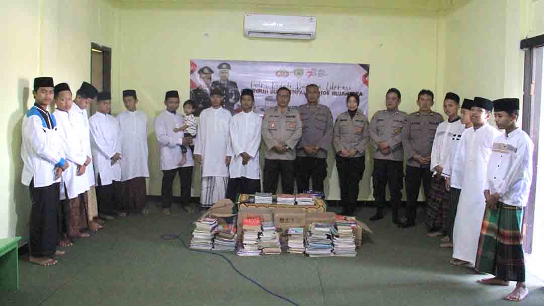 Dukung Budaya Literasi, Polres Kediri Kota Distribusikan Buku Baca Di Yayasan Ar Risalah